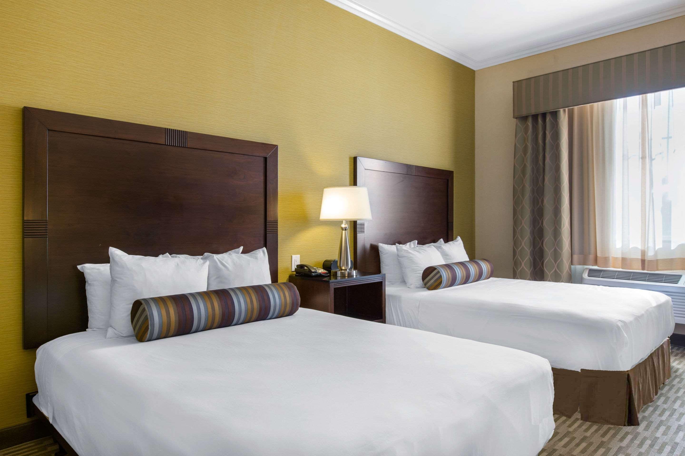 The Oaks Hotel & Suites パソロブレス エクステリア 写真
