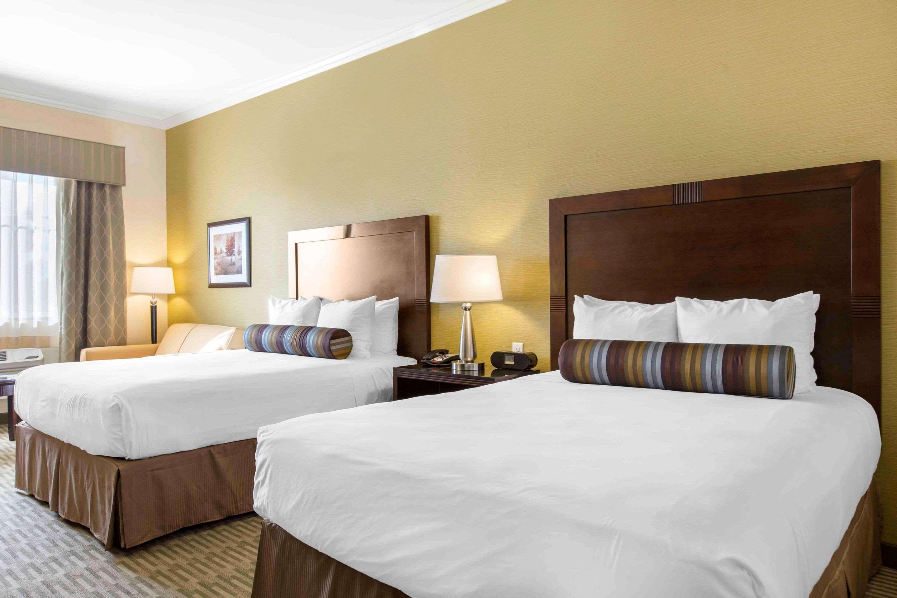 The Oaks Hotel & Suites パソロブレス エクステリア 写真