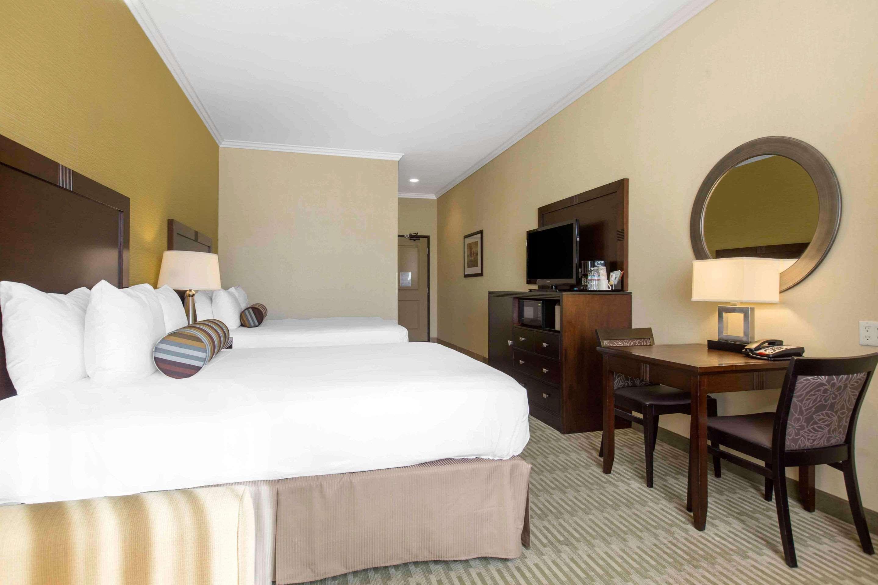 The Oaks Hotel & Suites パソロブレス エクステリア 写真