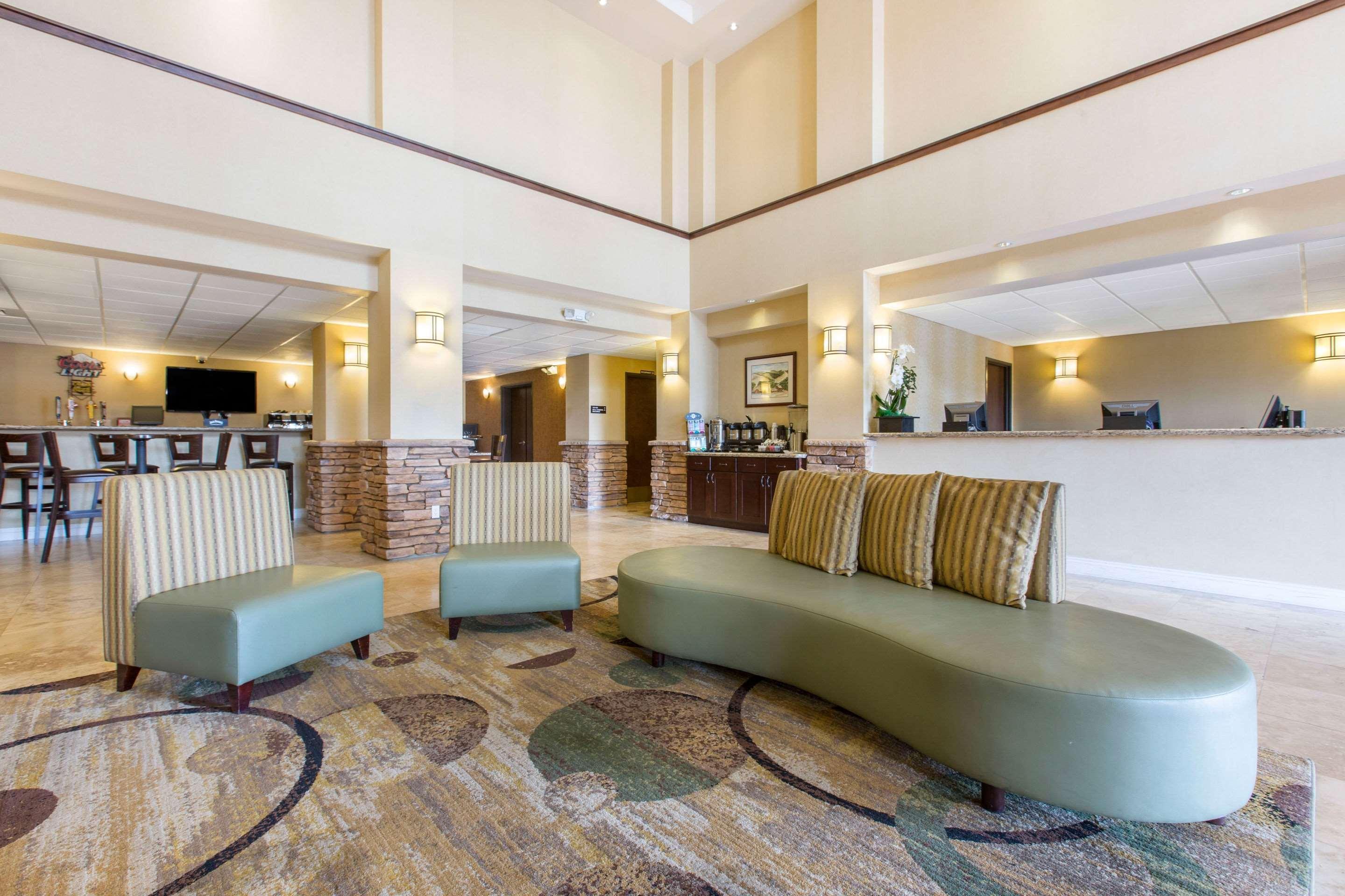The Oaks Hotel & Suites パソロブレス エクステリア 写真