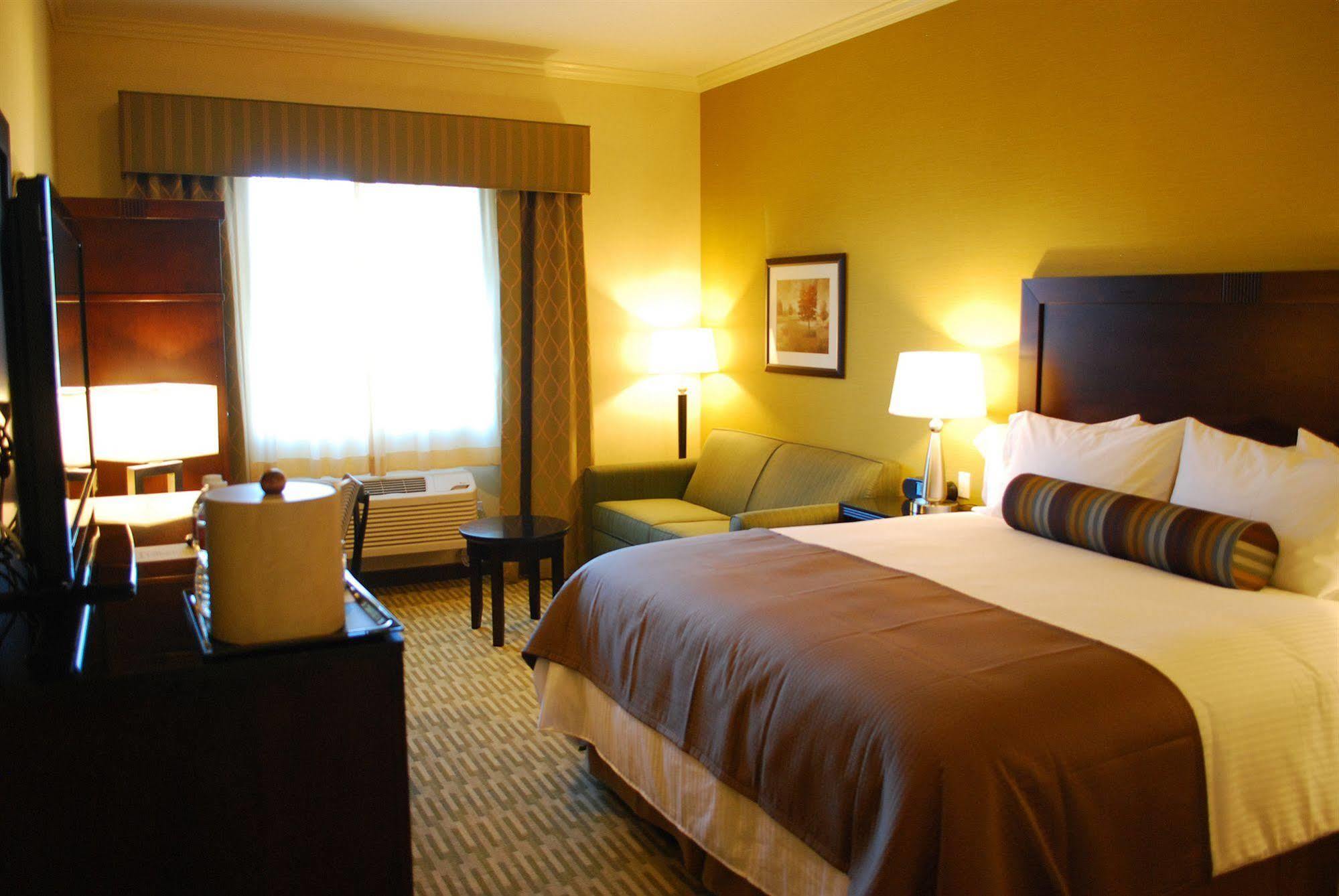 The Oaks Hotel & Suites パソロブレス エクステリア 写真